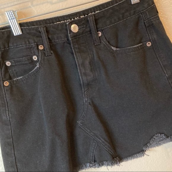 American Eagle Black‎ Denim Cut Off Skirt Size 2 - Picture 4 of 6